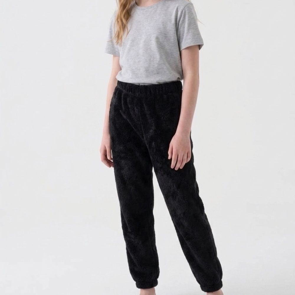 Harper & Ivy Cozy Black Fuzzy Pants